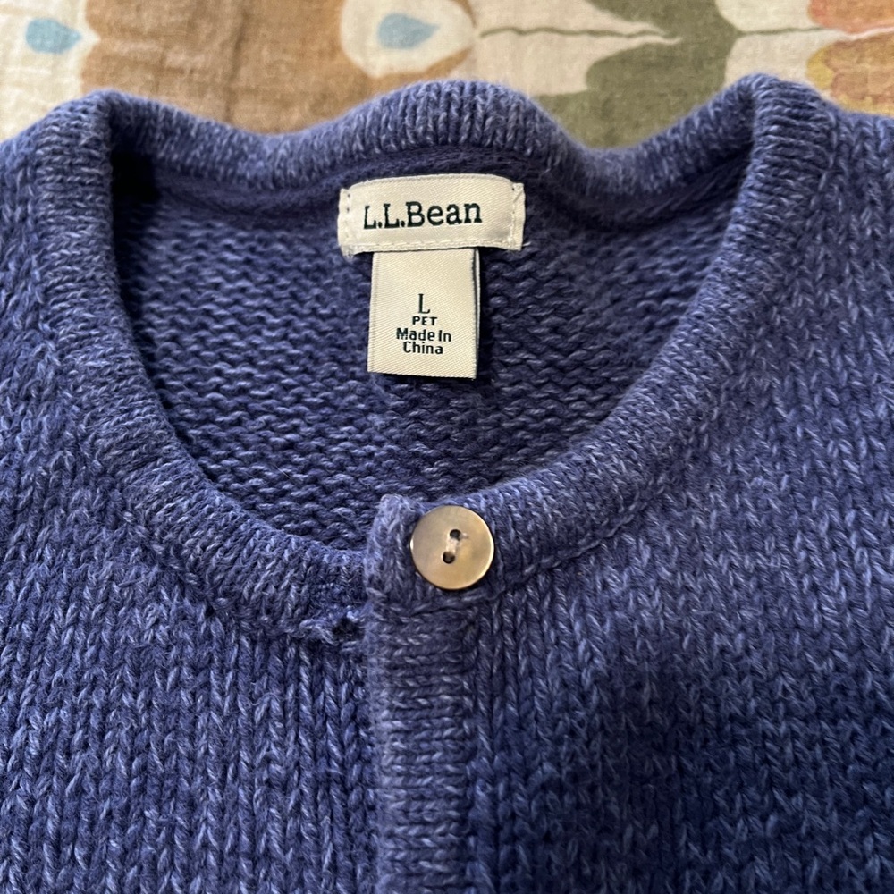 L.L. Women’s Blue Cardigan NWOT - Picture 2 of 4